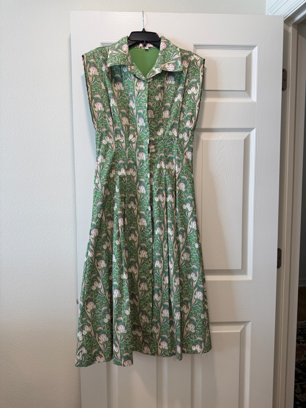 Avara Green Floral Button-Front Midi Dress